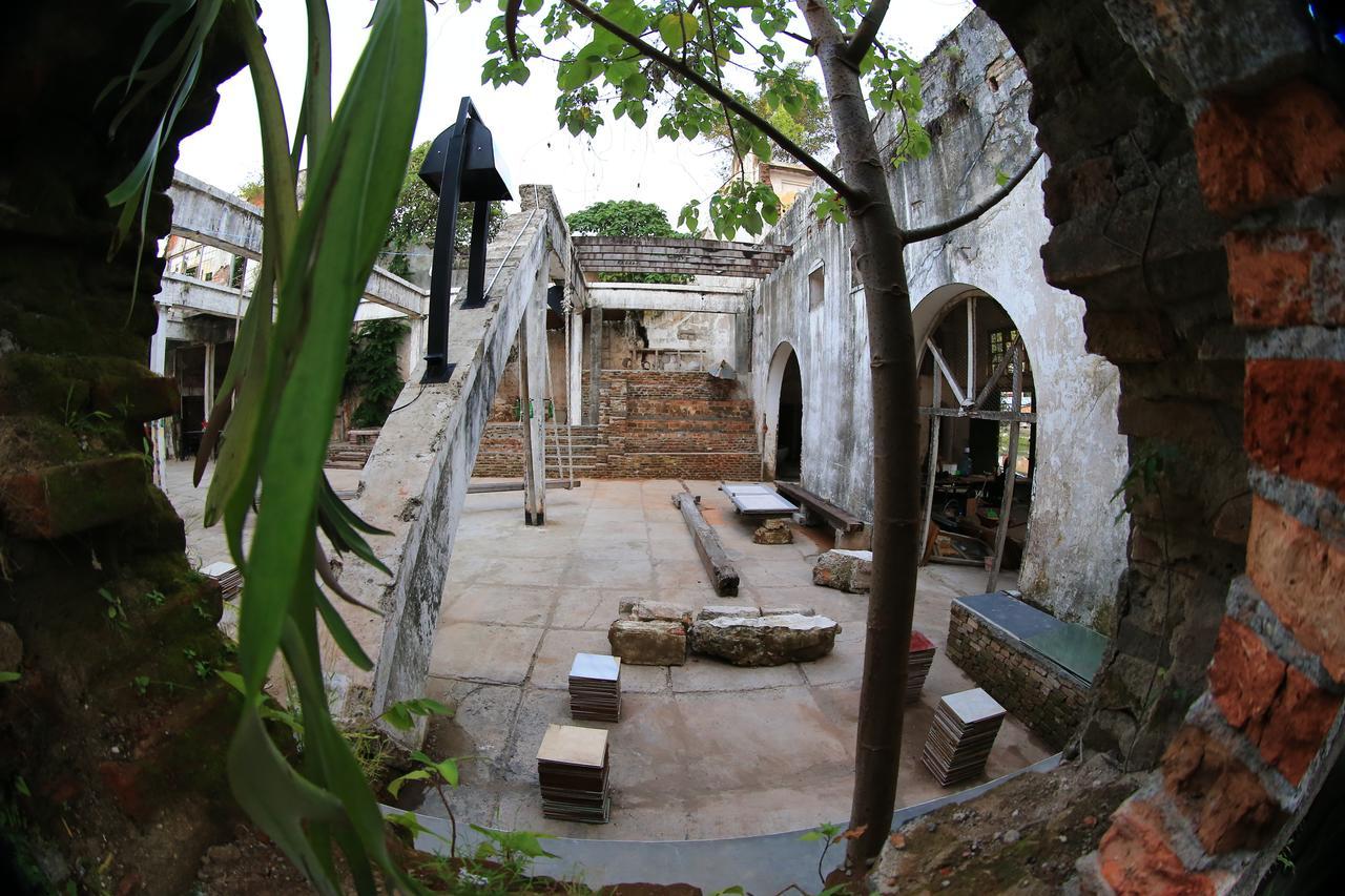 Bat & Arrow Hotel Padang  Exterior photo